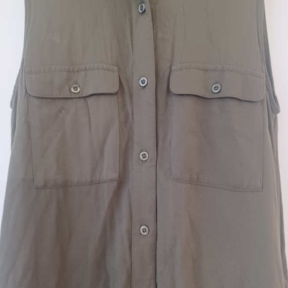 Green Dress - Picture 4 of 4